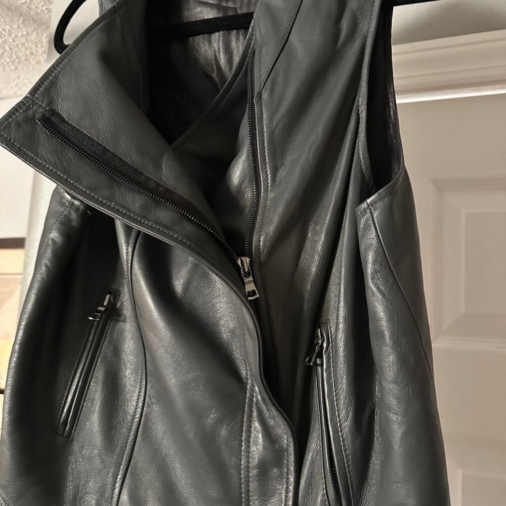 NWOT Fifteen Twenty Black Leather Vest Asym Zip Waterfall High Low Back Size L - Picture 7 of 10